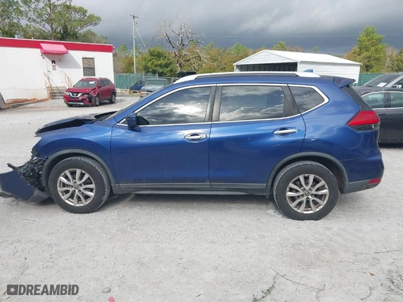 2017 Nissan Rogue SV with VIN KNMAT2MT6HP510531, listed as a IAAI auction lot 41475988 with 128346 miles. Bid and sale history available at carsss.com. Image 14.