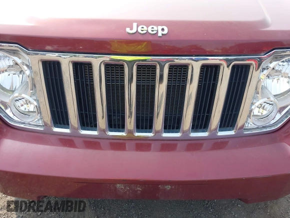 2008 Jeep Liberty Limited z VIN 1J8GN58KX8W270437, wystawiony jako IAAI lot #42473596 z przebiegiem 194 936 mil mil oraz . Historia ofert i sprzedaży dostępna na DreamBid. Obrazek 6.