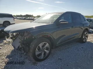 2025 Audi Q6 e-tron Premium Plus z VIN WA124BGF4SA016972, wystawiony jako Copart lot #47431915 z przebiegiem Nie podano mil oraz Nie do naprawy. Historia ofert i sprzedaży dostępna na DreamBid. Obrazek 1.