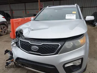 2011 Kia Sorento SX with VIN 5XYKW4A26BG098494, listed as a IAAI auction lot 41246531 with 200,901 mi miles. Bid and sale history available at carsss.com. Image 13.