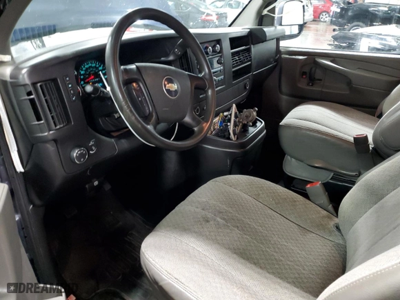 2011 Chevrolet Express Passenger 1LT with VIN 1GAZG1FGXB1118401, listed as a Copart auction lot 61633484 with 92,133 mi miles and Salvage Title. Bid and sale history available at carsss.com. Image 8.