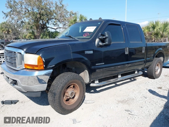 2001 Ford Super Duty F-250 XL with VIN 1FTNW21F71EB25519, listed as a IAAI auction lot 41501368 with 277,130 mi miles. Bid and sale history available at carsss.com. Image 2.