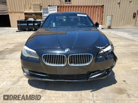 2012 BMW 5 Series 535i z VIN WBAFR7C51CC808325, wystawiony jako Copart lot #57552695 z przebiegiem 167 528 mil mil oraz Szkoda całkowita • Salvage title. Historia ofert i sprzedaży dostępna na DreamBid. Obrazek 5.