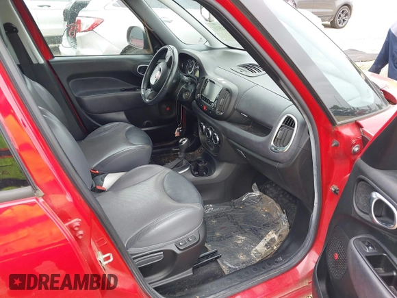 2014 FIAT 500L Lounge z VIN ZFBCFACH5EZ009320, wystawiony jako IAAI lot #42340573 z przebiegiem 147 946 mil mil oraz . Historia ofert i sprzedaży dostępna na DreamBid. Obrazek 5.