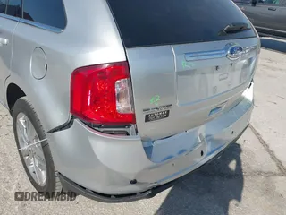 2011 Ford Edge Limited with VIN 2FMDK3KC1BBA59270, listed as a IAAI auction lot 41702384 with 95,695 mi miles. Bid and sale history available at carsss.com. Image 6.