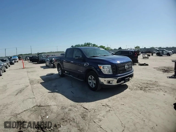 2017 Nissan Titan SV z VIN 1N6AA1E58HN514055, wystawiony jako Copart lot #52192245 z przebiegiem 82 445 mil mil oraz Czysty tytuł • Clean title. Historia ofert i sprzedaży dostępna na DreamBid. Obrazek 11.