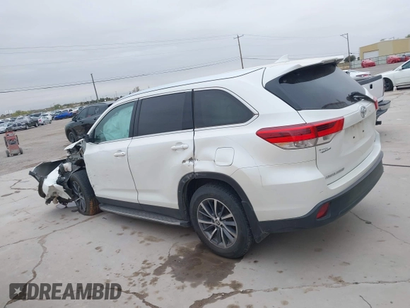 2019 Toyota Highlander SE with VIN 5TDKZRFH3KS366017, listed as a IAAI auction lot 40986322 with 67,313 mi miles and . Bid and sale history available at DreamBid. Image 14.