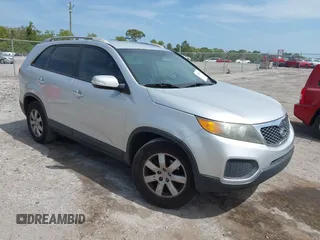 2012 Kia Sorento LX with VIN 5XYKT4A29CG250228, listed as a IAAI auction lot 42082870 with 171,727 mi miles. Bid and sale history available at carsss.com. Image 1.