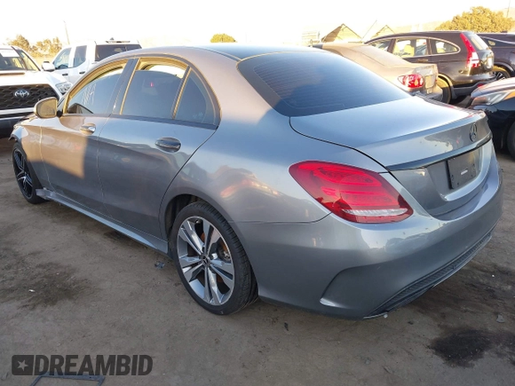 2015 Mercedes-Benz C-Class C 400 with VIN 55SWF6GB9FU012496, listed as a IAAI auction lot 40919086 with 77,330 mi miles. Bid and sale history available at carsss.com. Image 3.