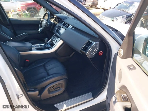 2015 Land Rover Range Rover Sport HSE with VIN SALWR2VF7FA519597, listed as a IAAI auction lot 41763966 with 93,902 mi miles. Bid and sale history available at carsss.com. Image 5.