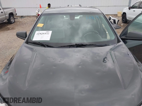 2018 Chevrolet Equinox LS with VIN 3GNAXHEV0JS506562, listed as a IAAI auction lot 41925572 with 97,031 mi miles and . Bid and sale history available at DreamBid. Image 6.