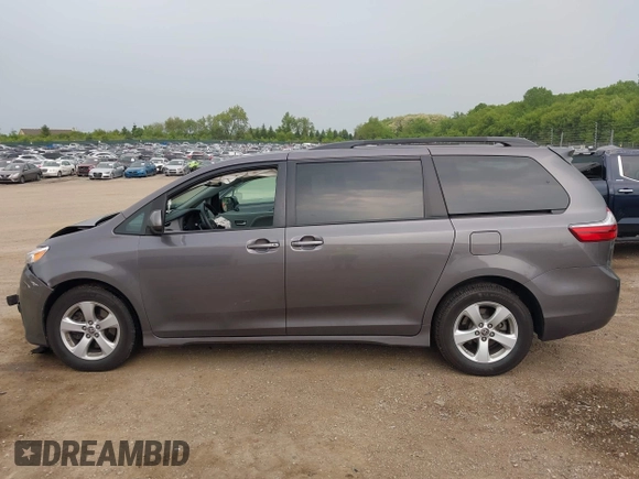 2020 Toyota Sienna LE Auto Access Seat with VIN 5TDKZ3DC6LS083567, listed as a IAAI auction lot 42401163 with 82,266 mi miles and . Bid and sale history available at DreamBid. Image 14.