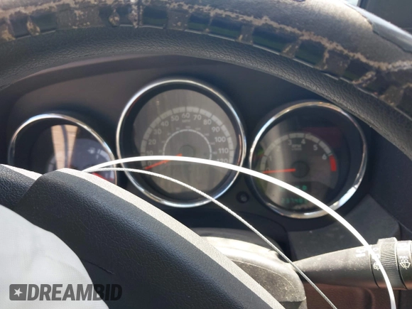 2010 Dodge Caliber Mainstreet z VIN 1B3CB3HA0AD581789, wystawiony jako IAAI lot #42092842 z przebiegiem 237 483 mil mil oraz . Historia ofert i sprzedaży dostępna na DreamBid. Obrazek 7.