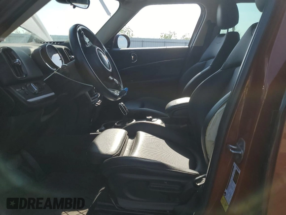 2020 MINI Countryman Cooper S with VIN WMZYW7C02L3L86218, listed as a Copart auction lot 48883435 with 44,046 mi miles and Salvage title. Bid and sale history available at DreamBid. Image 7.