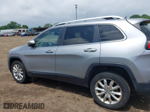2016 Jeep Cherokee Limited with VIN 1C4PJLDB7GW164619, listed as a IAAI auction lot 42534654 with 252,788 mi miles and . Bid and sale history available at DreamBid. Image 14.