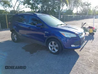 2014 Ford Escape SE с VIN 1FMCU0GX2EUB93221, выставлен на аукционе IAAI как лот 42039947 с пробегом Не указан миль и . История ставок и продаж доступна на DreamBid. Изображение 1.