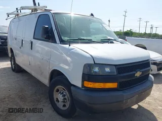 2020 Chevrolet Express Cargo with VIN 1GCWGAFP0L1161172, listed as a IAAI auction lot 42135101 with 130,189 mi miles and . Bid and sale history available at DreamBid. Image 1.