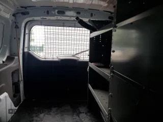 2020 Ford Transit Connect XL с VIN NM0LE7E25L1468772, выставлен на аукционе Copart как лот 64372685 с пробегом 104 508 миль миль и Чистый • Clean title. История ставок и продаж доступна на DreamBid. Изображение 10.