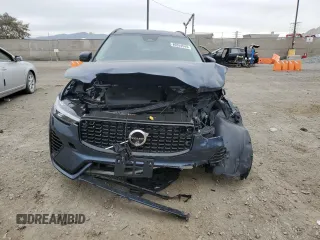 2024 Volvo XC60 Recharge Plug-In Hybrid Core Dark Theme with VIN YV4H60DK3R1776379, listed as a Copart auction lot 86554544 with 0 mi miles and Salvage Title. Bid and sale history available at carsss.com. Image 5.