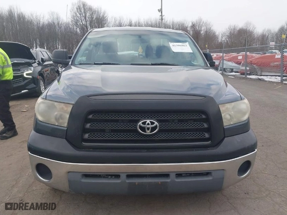 2008 Toyota Tundra with VIN 5TFLU52198X012350, listed as a IAAI auction lot 41306862 with 189,210 mi miles. Bid and sale history available at carsss.com. Image 12.
