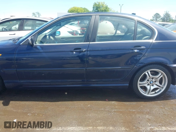 2005 BMW 3 Series 330i с VIN WBAEV53445KM40931, выставлен на аукционе IAAI как лот 42061235 с пробегом 298 421 миль миль и . История ставок и продаж доступна на DreamBid. Изображение 14.