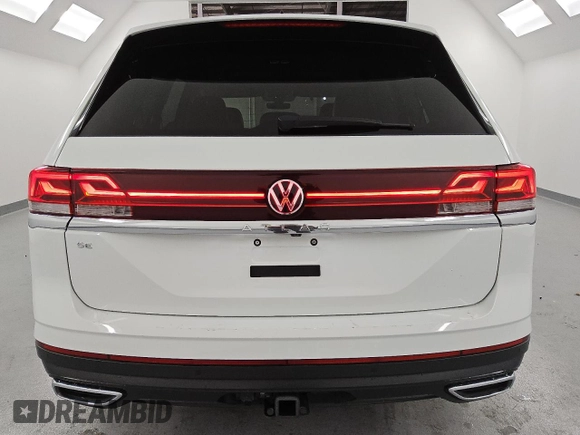 2024 Volkswagen Atlas SE with VIN 1V2WR2CA0RC536554, listed as a Copart auction lot 61272315 with 41,506 mi miles and Clean title. Bid and sale history available at DreamBid. Image 6.