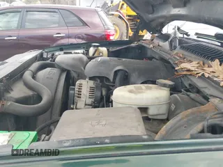 2003 Chevrolet Silverado 1500 LS с VIN 1GCEK19T63E268870, выставлен на аукционе IAAI как лот 41923215 с пробегом 211 080 миль миль и . История ставок и продаж доступна на DreamBid. Изображение 19.
