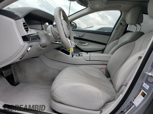 2017 Mercedes-Benz S 63 AMG z VIN WDDUG7JB0HA323319, wystawiony jako Copart lot #44551064 z przebiegiem 36 809 mil mil oraz . Historia ofert i sprzedaży dostępna na DreamBid. Obrazek 7.