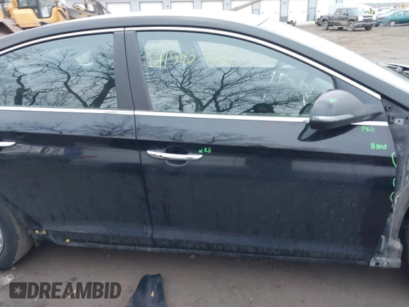 2018 Hyundai Sonata Limited with VIN 5NPE34AF8JH610692, listed as a IAAI auction lot 41503265 with 137,599 mi miles. Bid and sale history available at carsss.com. Image 14.