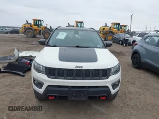2018 Jeep Compass Trailhawk with VIN 3C4NJDDB7JT144431, listed as a IAAI auction lot 41629703 with 122,079 mi miles and . Bid and sale history available at carsss.com. Image 12.