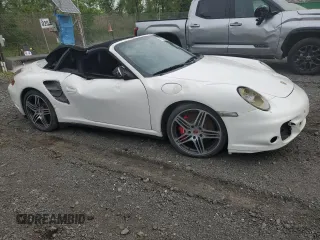 2008 Porsche 911 z VIN WP0CD29958S708310, wystawiony jako Copart lot #57027855 z przebiegiem 13 226 mil mil oraz Nie do naprawy • Non repairable. Historia ofert i sprzedaży dostępna na DreamBid. Obrazek 4.