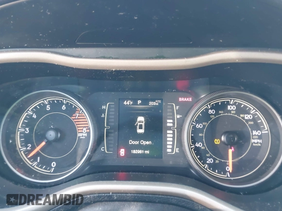 2018 Jeep Cherokee Latitude с VIN 1C4PJMCXXJD529204, выставлен на аукционе IAAI как лот 41574816 с пробегом 182 961 миль миль и . История ставок и продаж доступна на DreamBid. Изображение 7.