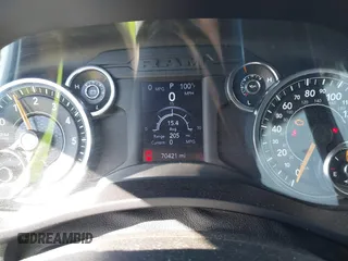 2021 Ram 2500 Tradesman z VIN 3C6UR4HJ3MG501081, wystawiony jako IAAI lot #41853135 z przebiegiem 70 421 mil mil oraz . Historia ofert i sprzedaży dostępna na DreamBid. Obrazek 7.