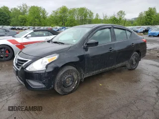 2017 Nissan Versa S z VIN 3N1CN7AP7HL833041, wystawiony jako Copart lot #57973995 z przebiegiem 210 612 mil mil oraz Czysty tytuł • Clean title. Historia ofert i sprzedaży dostępna na DreamBid. Obrazek 1.
