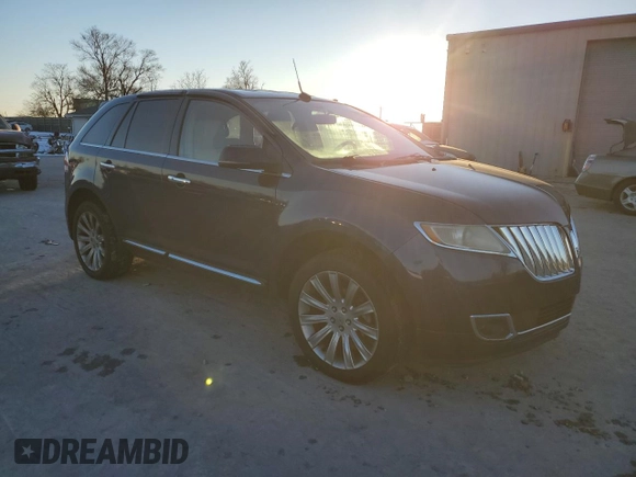 2012 Lincoln MKX with VIN 2LMDJ6JK8CBL14032, listed as a Copart auction lot 88640105 with 153,178 mi miles and Clean Title. Bid and sale history available at carsss.com. Image 4.