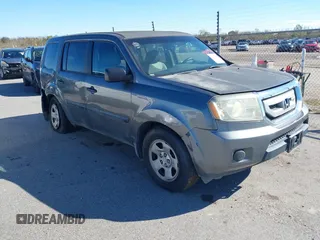 2011 Honda Pilot LX z VIN 5FNYF3H24BB022435, wystawiony jako IAAI lot #41304933 z przebiegiem Nie podano mil oraz . Historia ofert i sprzedaży dostępna na DreamBid. Obrazek 1.