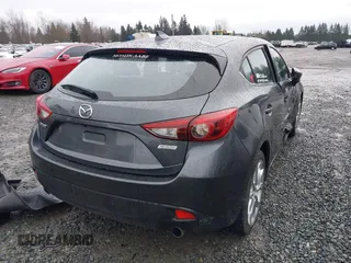 2016 Mazda 3 S Grand Touring z VIN JM1BM1N37G1351062, wystawiony jako IAAI lot #41573775 z przebiegiem 68 634 mil mil oraz . Historia ofert i sprzedaży dostępna na DreamBid. Obrazek 4.