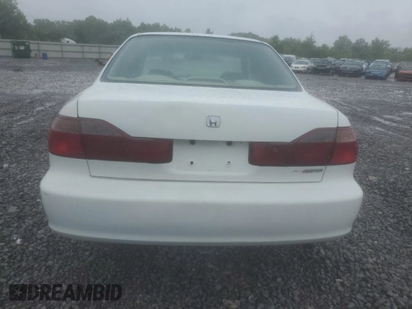 1999 Honda Accord LX z VIN 1HGCG5644XA113195, wystawiony jako Copart lot #58766345 z przebiegiem 187 114 mil mil oraz Szkoda całkowita • Salvage title. Historia ofert i sprzedaży dostępna na DreamBid. Obrazek 6.