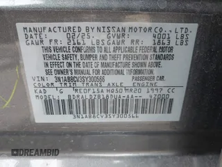2025 Nissan Sentra SV with VIN 3N1AB8CV3SY300566, listed as a IAAI auction lot 42105552 with 1,887 mi miles. Bid and sale history available at carsss.com. Image 9.