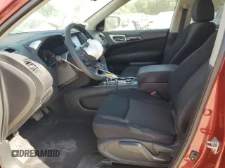 2017 Nissan Pathfinder Platinum with VIN 5N1DR2MM5HC907722, listed as a Copart auction lot 61256935 with 155,020 mi miles and Salvage title. Bid and sale history available at DreamBid. Image 7.