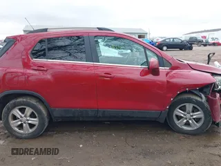 2015 Chevrolet Trax LT with VIN KL7CJLSB2FB117132, listed as a IAAI auction lot 40924586 with 83,170 mi miles. Bid and sale history available at carsss.com. Image 13.