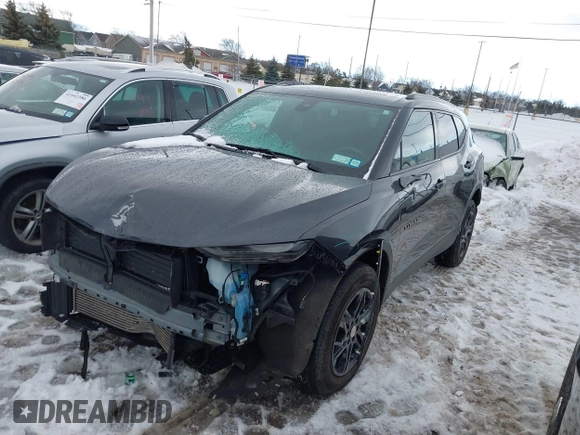 2021 Chevrolet Blazer LT z VIN 3GNKBHR48MS547322, wystawiony jako IAAI lot #41329653 z przebiegiem 82 867 mil mil oraz . Historia ofert i sprzedaży dostępna na DreamBid. Obrazek 2.