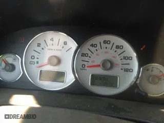 2006 Ford Escape Hybrid with VIN 1FMCU95H26KD48928, listed as a IAAI auction lot 41665769 with 173,313 mi miles. Bid and sale history available at carsss.com. Image 7.