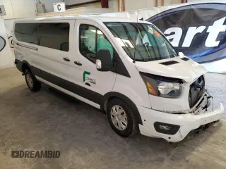 2024 Ford Transit Passenger XL with VIN 1FBAX2Y89RKA86131, listed as a Copart auction lot 54841145 with 14,890 mi miles and Salvage Title. Bid and sale history available at carsss.com. Image 4.