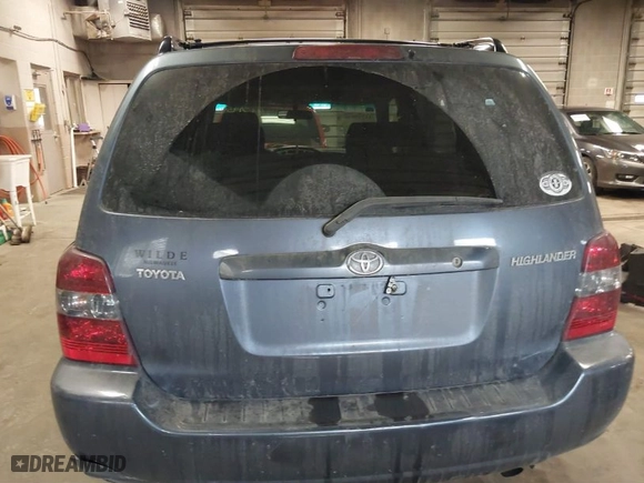 2005 Toyota Highlander with VIN JTEDP21A450080017, listed as a IAAI auction lot 41719540 with 188,966 mi miles. Bid and sale history available at carsss.com. Image 17.