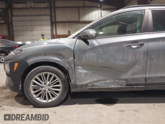 2021 Hyundai Kona SEL with VIN KM8K2CAA3MU661821, listed as a IAAI auction lot 41325067 with 37,638 mi miles. Bid and sale history available at carsss.com. Image 6.