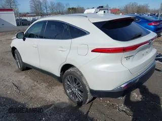 2022 Toyota Venza LE with VIN JTEAAAAH8NJ115518, listed as a IAAI auction lot 41758903 with 17,738 mi miles and . Bid and sale history available at DreamBid. Image 3.