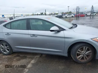 2017 Hyundai Elantra Limited z VIN 5NPD84LF6HH110163, wystawiony jako IAAI lot #41978553 z przebiegiem 195 760 mil mil oraz . Historia ofert i sprzedaży dostępna na DreamBid. Obrazek 13.