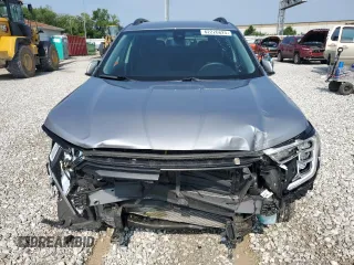 2023 GMC Terrain SLE z VIN 3GKALTEG7PL225892, wystawiony jako Copart lot #62226825 z przebiegiem 24 635 mil mil oraz Szkoda całkowita • Salvage title. Historia ofert i sprzedaży dostępna na DreamBid. Obrazek 5.