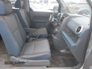 2003 Honda Element EX z VIN 5J6YH28563L005417, wystawiony jako IAAI lot #42317127 z przebiegiem 208 437 mil mil oraz . Historia ofert i sprzedaży dostępna na DreamBid. Obrazek 5.